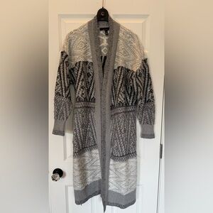 White House Black Market Gray Patterned Open-Front Cardigan